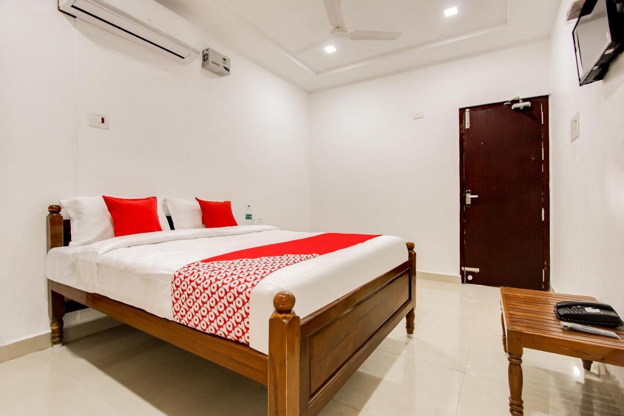 ホテルOyo 69625 Mayuraa Residency クンバコナム エクステリア 写真